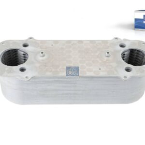 DT Spare Parts 3.00289 Intercooler, L: 483 mm, W: 182 mm, T: 130 mm
