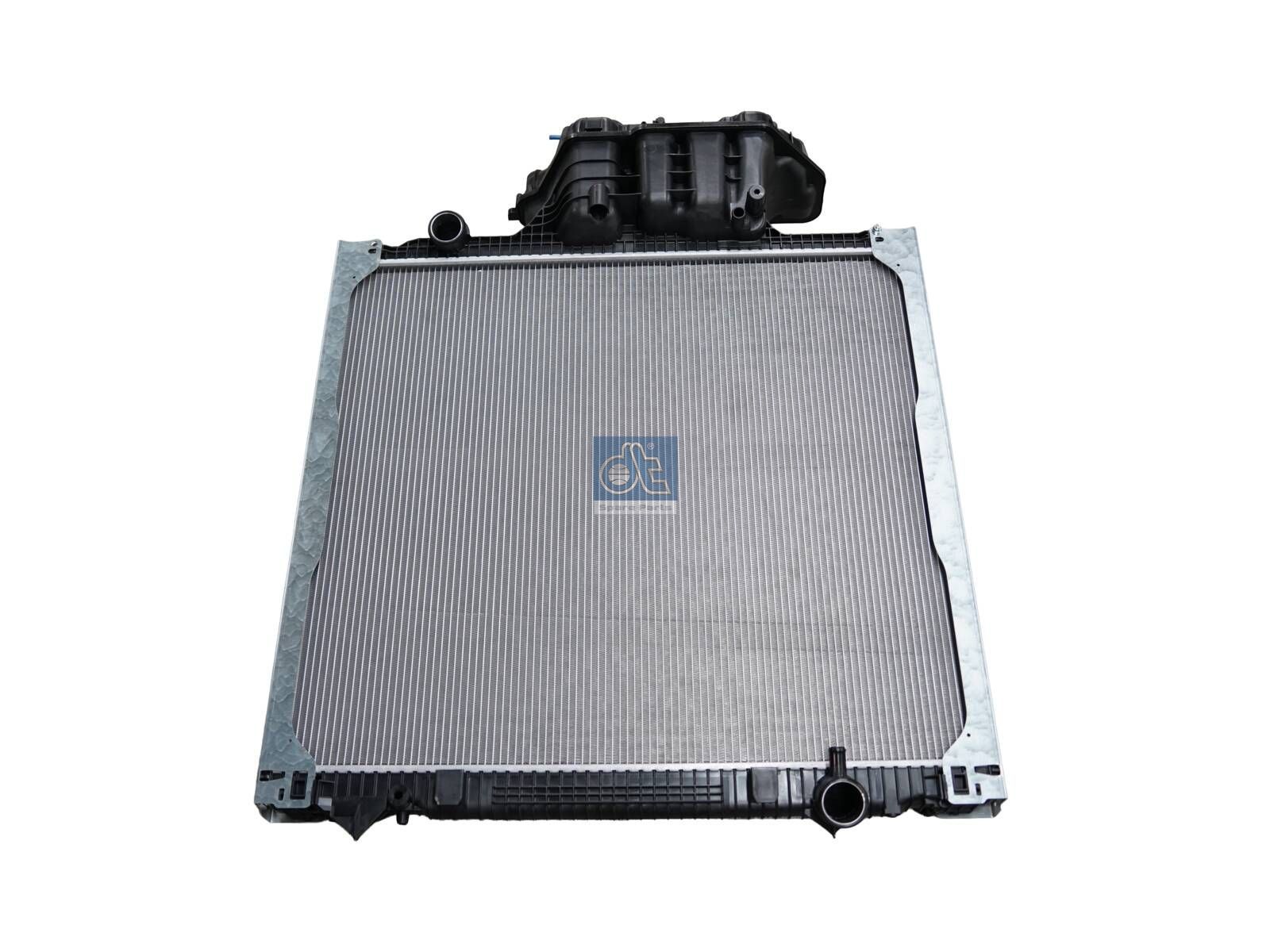 DT Spare Parts 3.00455 Radiator, L: 845 mm, W: 940 mm, T: 42 mm