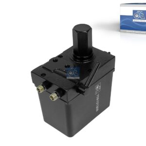DT Spare Parts 3.84002 Cabin tilt pump, 580 ml, M12 x 1,5, M12 x 1,5, L: 130 mm, W: 87 mm, H: 121 mm