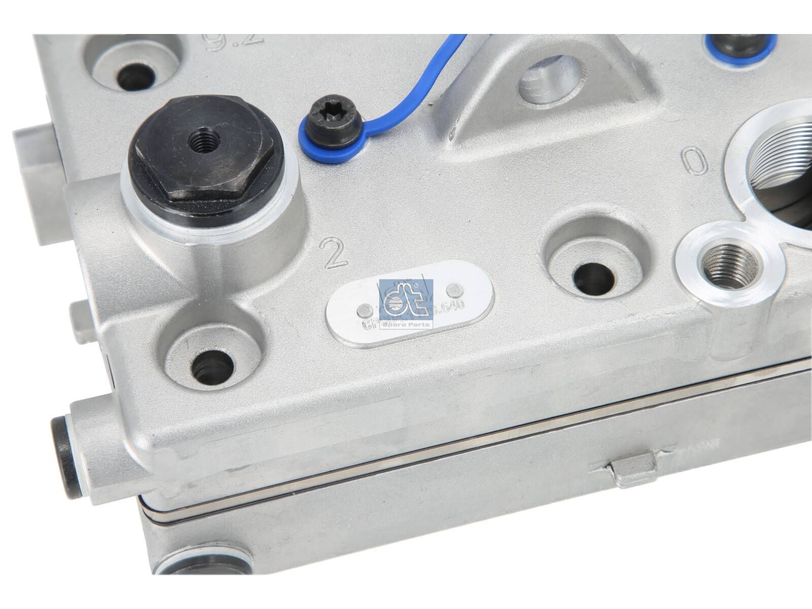 DT Spare Parts 4.00640 Cylinder head, compressor, complete