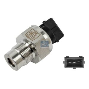 DT Spare Parts 4.62924 Charge pressure sensor, M20 x 1,5, SW: 30, 3 poles