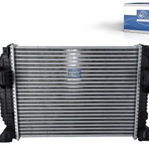DT Spare Parts 4.63717 Intercooler, L: 572 mm, W: 432 mm, T: 52 mm