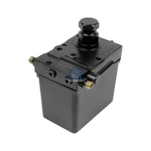 DT Spare Parts 4.67338 Cabin tilt pump, M10 x 1,5, L: 186 mm, H: 103 mm