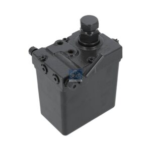 DT Spare Parts 4.69405 Cabin tilt pump, 650 ml, M10 x 1,5, M12 x 1,5, L: 130 mm, W: 86 mm, H: 147 mm