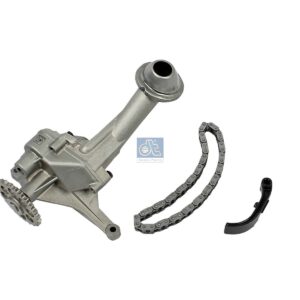 DT Spare Parts 4.69690 Oil pump, complete