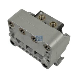 DT Spare Parts 4.81575 Engine mounting