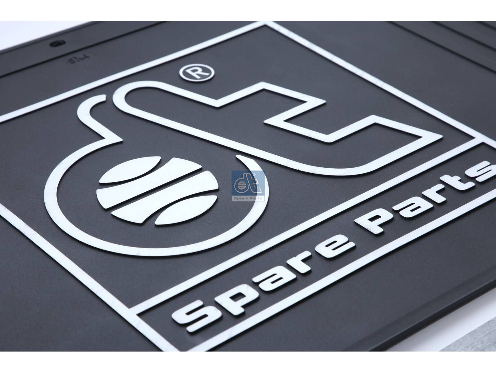 DT Spare Parts 9.55100 Splash guard kit, with mounting kit, 7 bores, b1: 7 mm, b2: 12 mm, Lb: 100 mm, L: 650 mm, W: 400 mm
